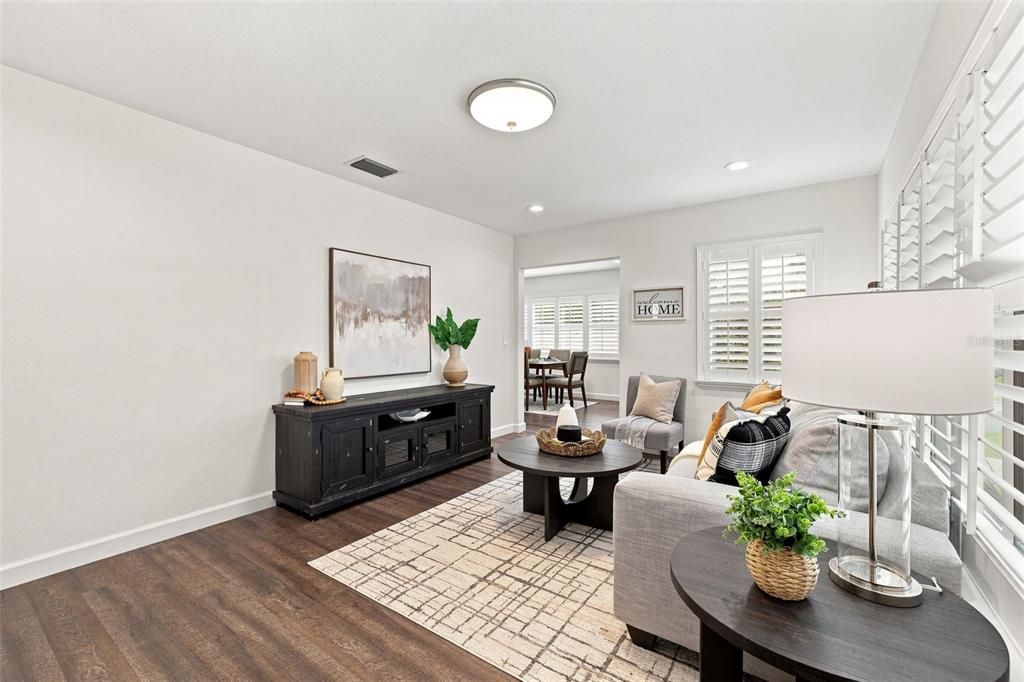 For Sale: $439,900 (3 beds, 3 baths, 1685 Square Feet)