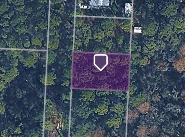 En Venta: $7,995 (0.18 acres)