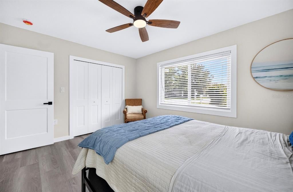 For Sale: $445,900 (2 beds, 2 baths, 1008 Square Feet)