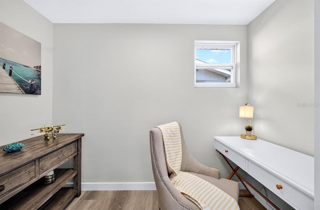 For Sale: $445,900 (2 beds, 2 baths, 1008 Square Feet)