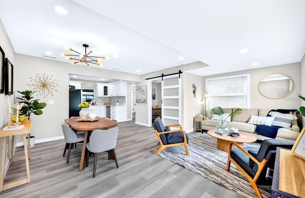 For Sale: $445,900 (2 beds, 2 baths, 1008 Square Feet)