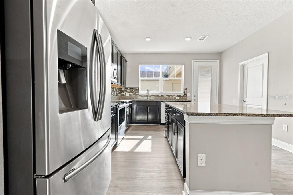 For Sale: $364,500 (3 beds, 2 baths, 1620 Square Feet)