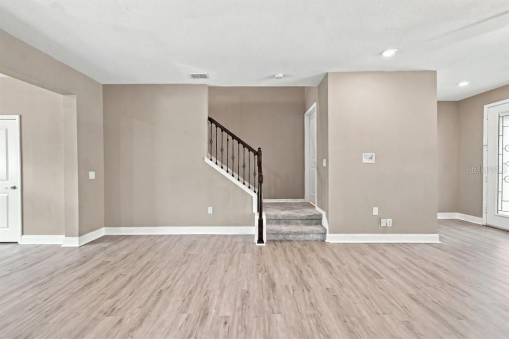 For Sale: $364,500 (3 beds, 2 baths, 1620 Square Feet)