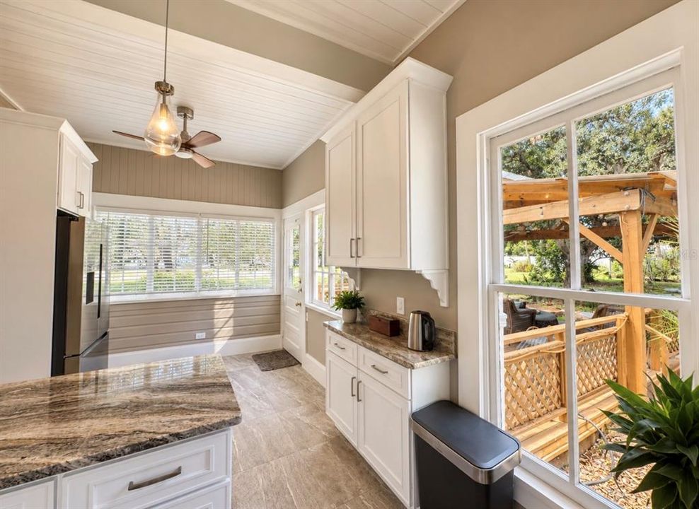 For Sale: $1,999,999 (3 beds, 2 baths, 2154 Square Feet)