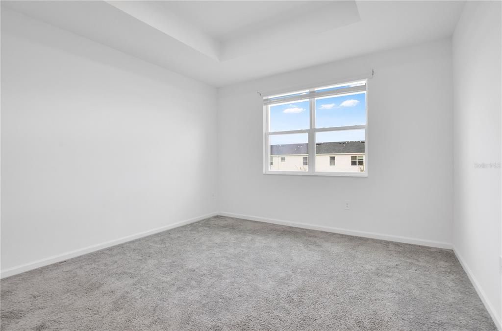 En Venta: $349,000 (4 camas, 3 baños, 1944 Pies cuadrados)