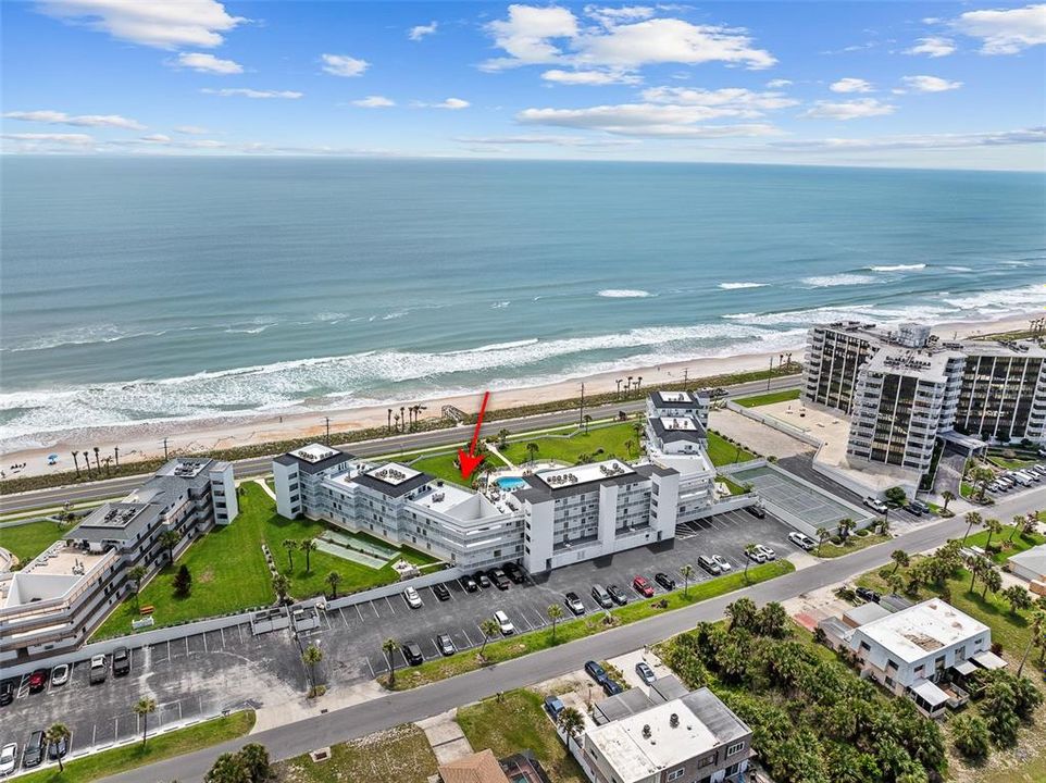 For Sale: $345,900 (2 beds, 2 baths, 1201 Square Feet)