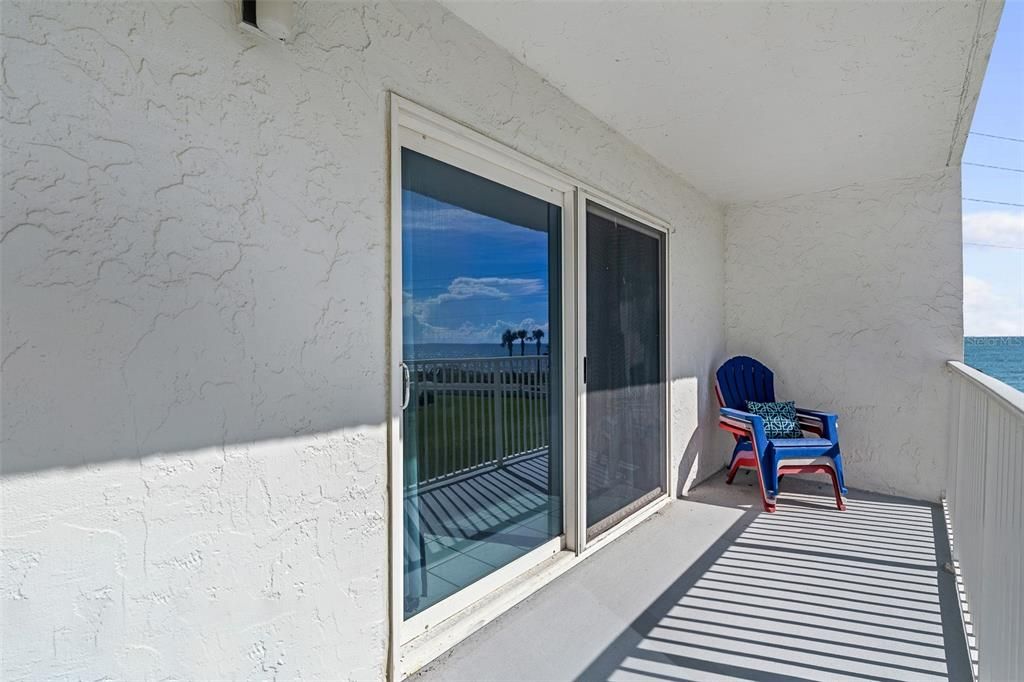 For Sale: $345,900 (2 beds, 2 baths, 1201 Square Feet)