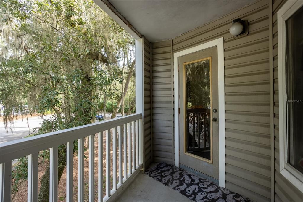 For Sale: $189,900 (4 beds, 4 baths, 1177 Square Feet)