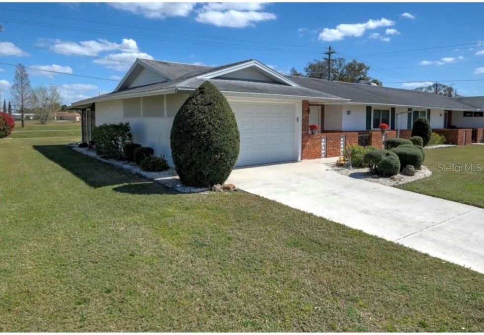 For Rent: $2,100 (2 beds, 2 baths, 1243 Square Feet)