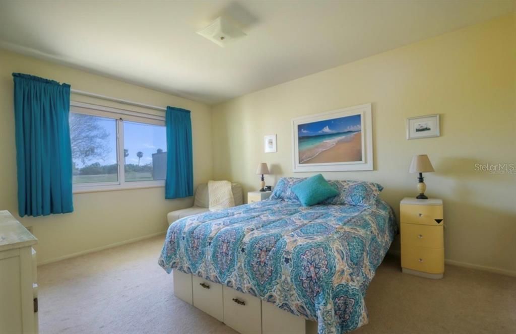For Rent: $2,100 (2 beds, 2 baths, 1243 Square Feet)