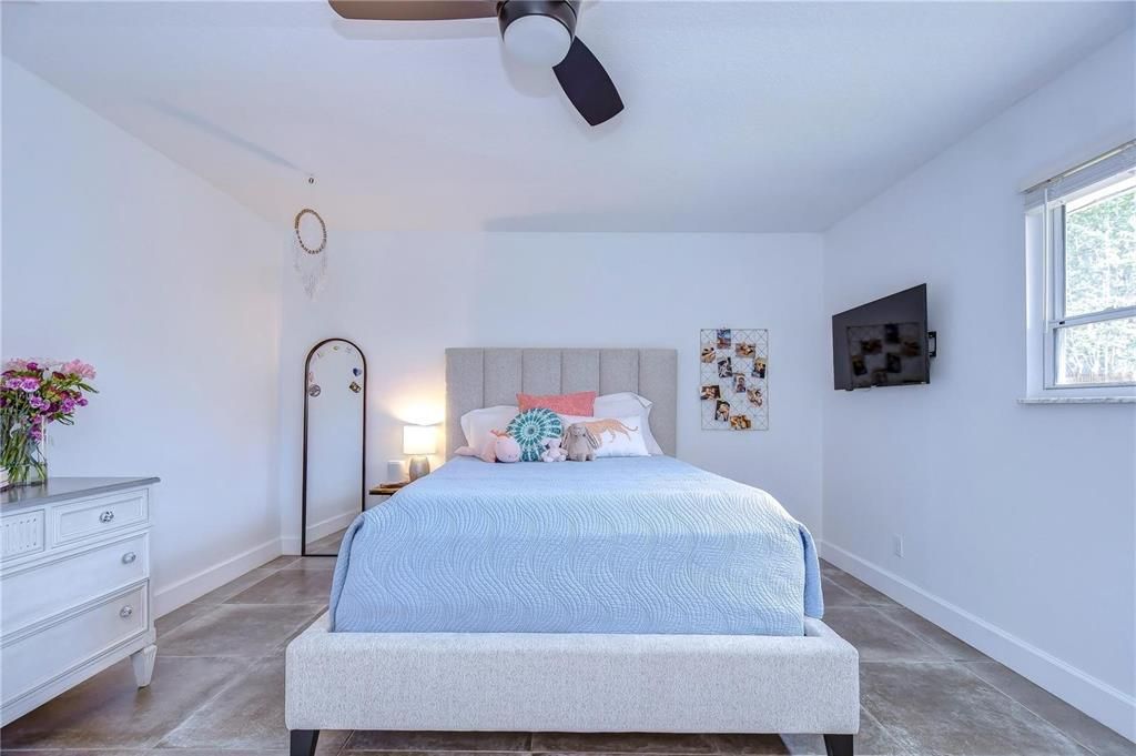 For Sale: $600,000 (4 beds, 2 baths, 2614 Square Feet)