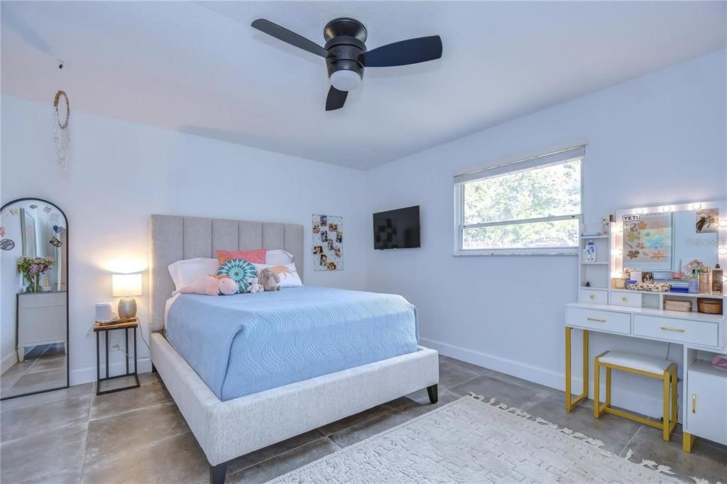For Sale: $600,000 (4 beds, 2 baths, 2614 Square Feet)
