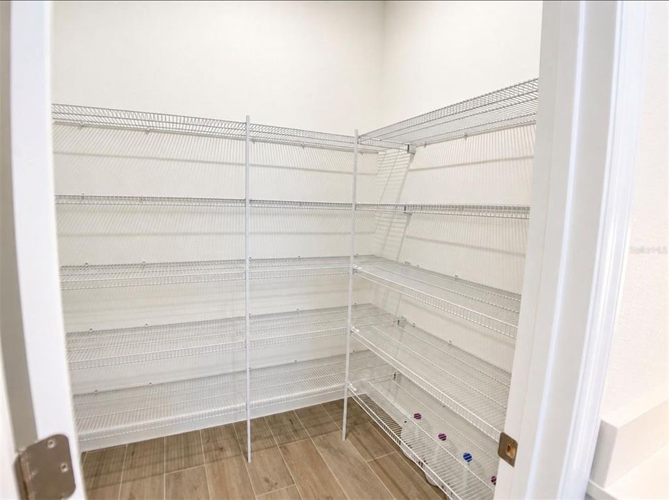 En Venta: $399,000 (3 camas, 2 baños, 2145 Pies cuadrados)