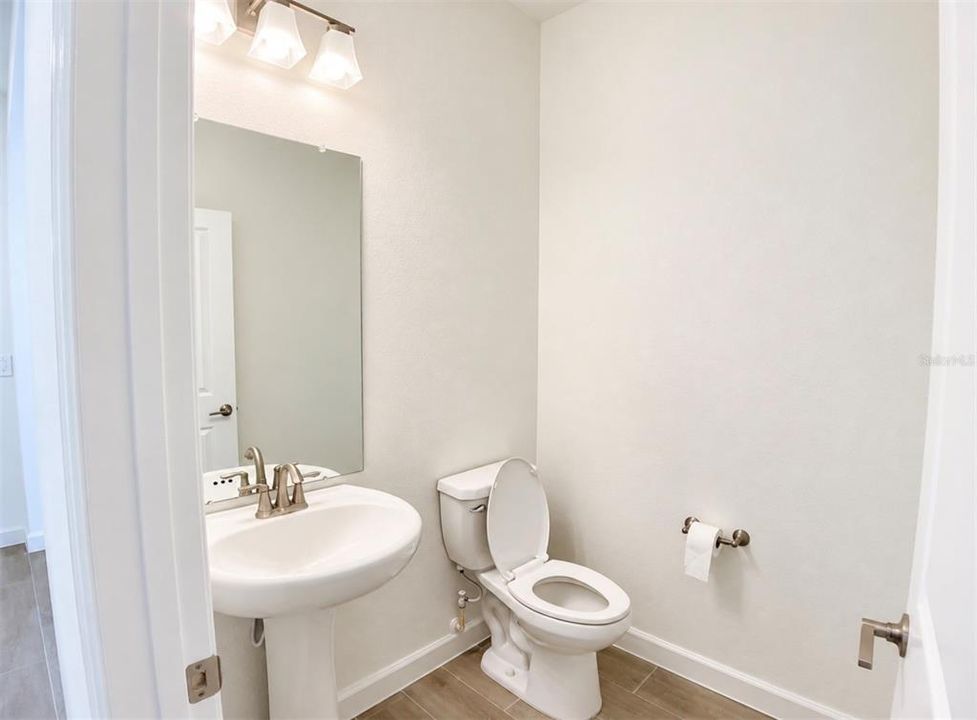 En Venta: $399,000 (3 camas, 2 baños, 2145 Pies cuadrados)