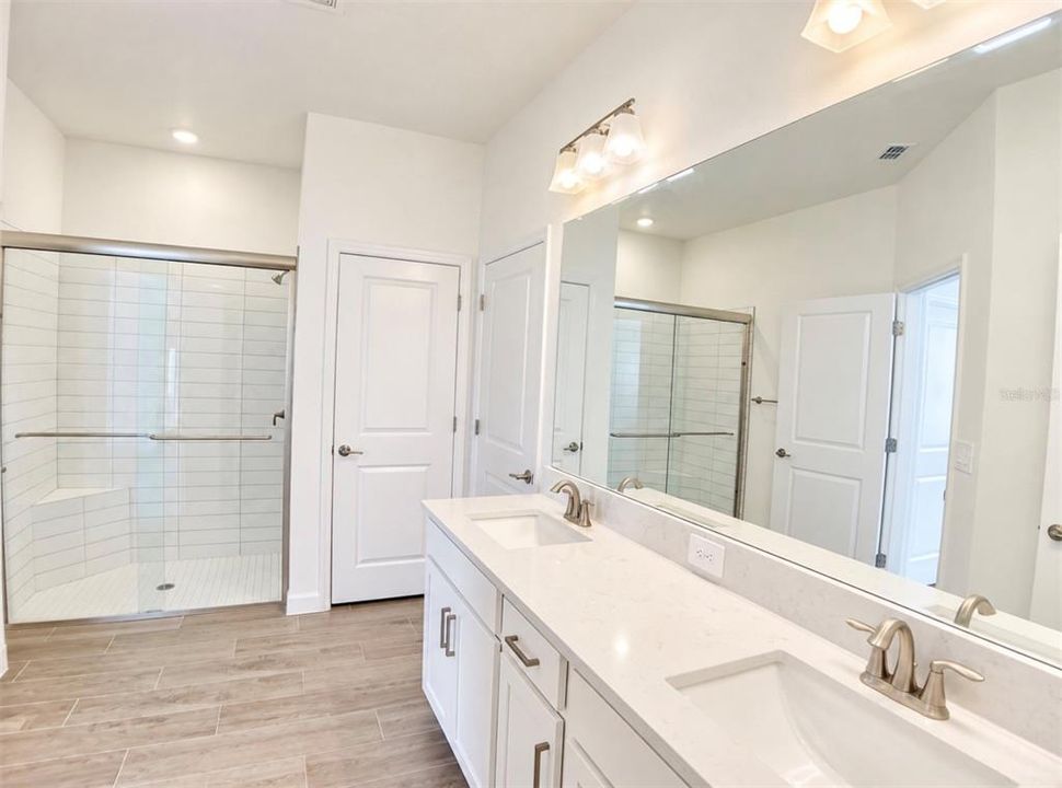 En Venta: $399,000 (3 camas, 2 baños, 2145 Pies cuadrados)