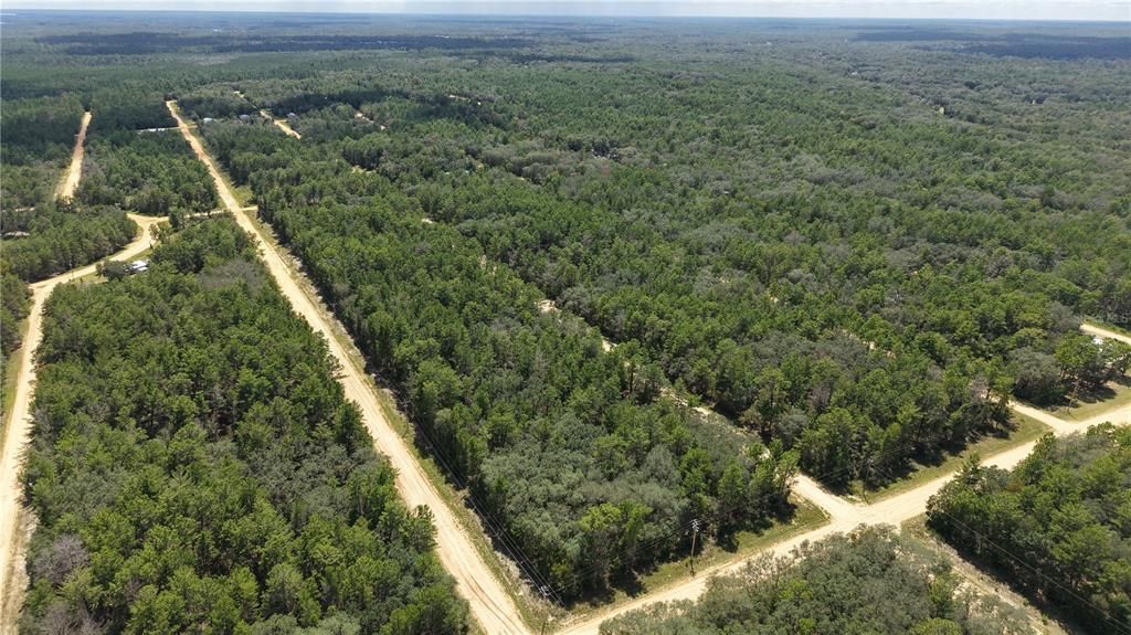 待售: $10,000 (0.22 acres)