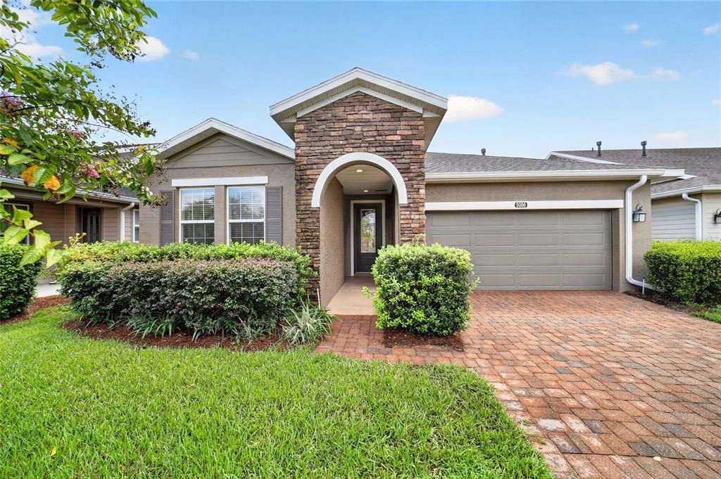 For Sale: $445,000 (3 beds, 2 baths, 2057 Square Feet)