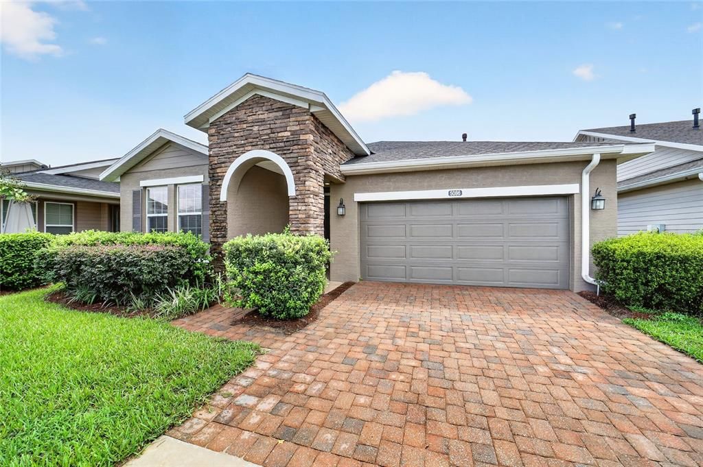 For Sale: $445,000 (3 beds, 2 baths, 2057 Square Feet)