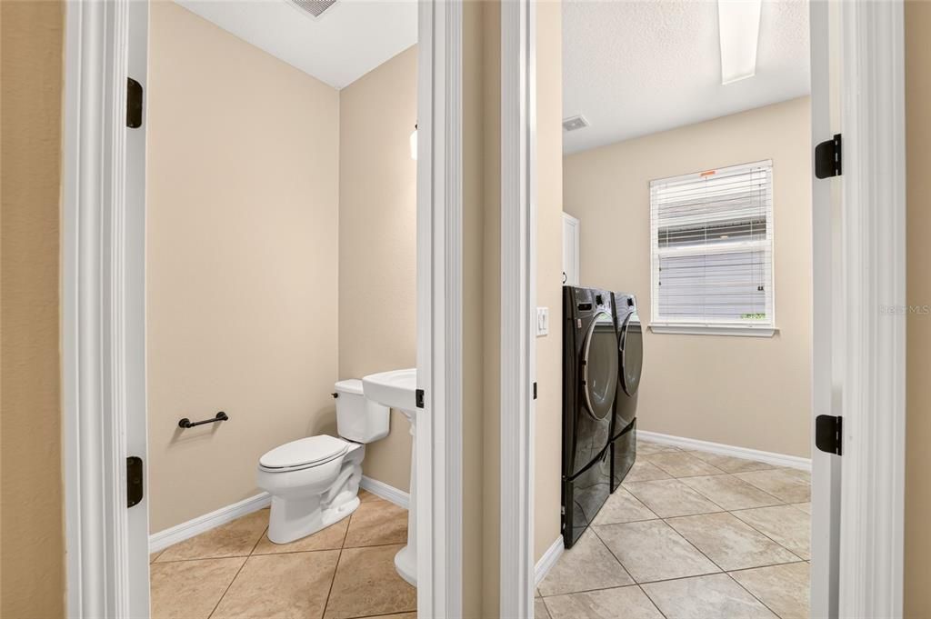 For Sale: $445,000 (3 beds, 2 baths, 2057 Square Feet)