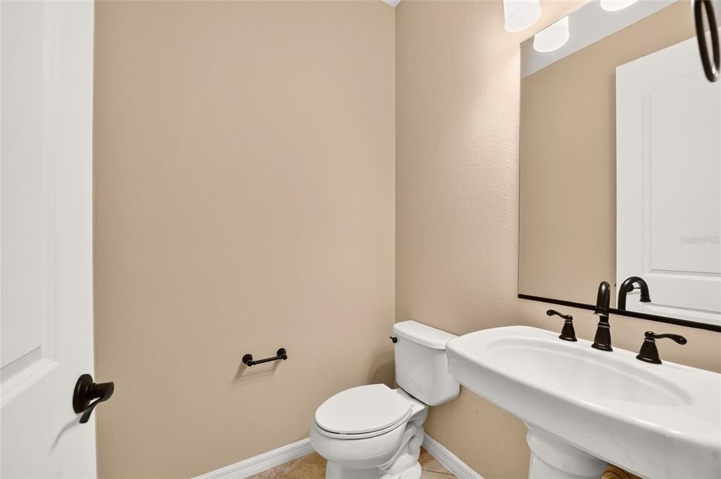 For Sale: $445,000 (3 beds, 2 baths, 2057 Square Feet)