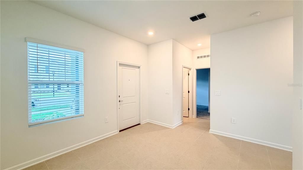 For Rent: $3,500 (6 beds, 3 baths, 2643 Square Feet)