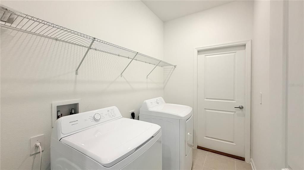 For Rent: $3,500 (6 beds, 3 baths, 2643 Square Feet)