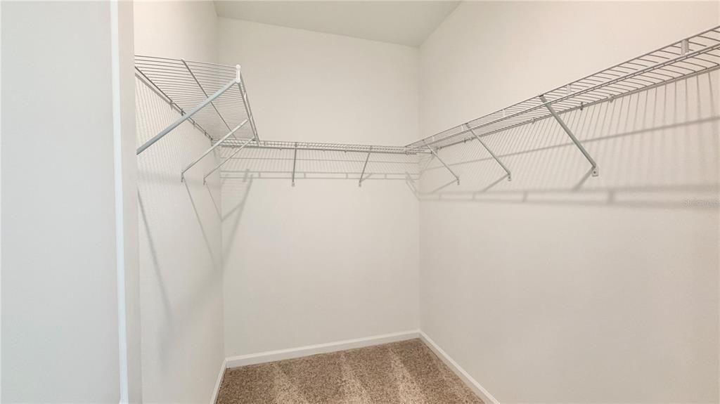 For Rent: $3,500 (6 beds, 3 baths, 2643 Square Feet)