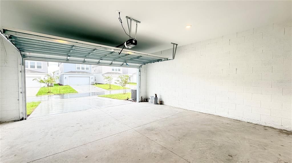 For Rent: $3,500 (6 beds, 3 baths, 2643 Square Feet)