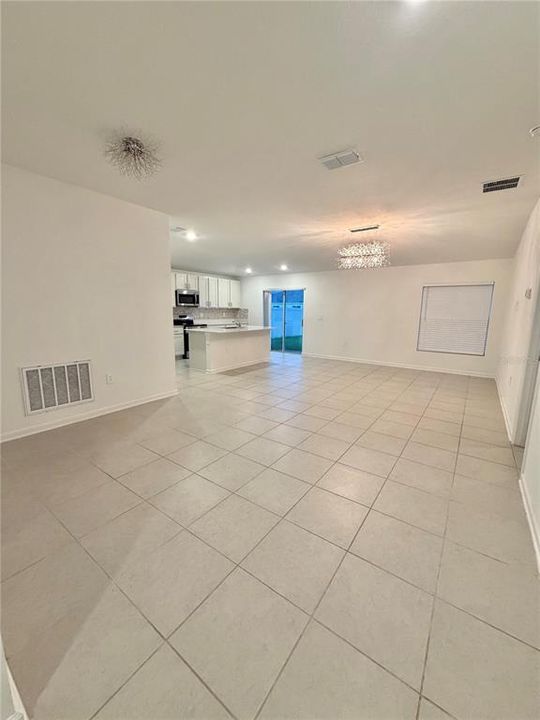 En Renta: $1,875 (3 camas, 2 baños, 1487 Pies cuadrados)