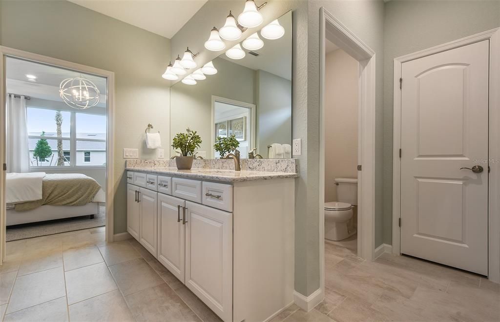 For Sale: $639,620 (2 beds, 2 baths, 1827 Square Feet)