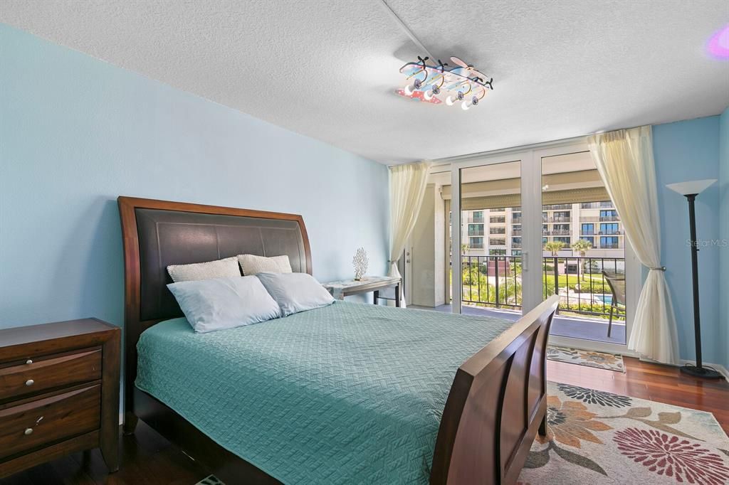 В аренду: $3,450 (2 спален, 2 ванн, 1392 Квадратных фут)
