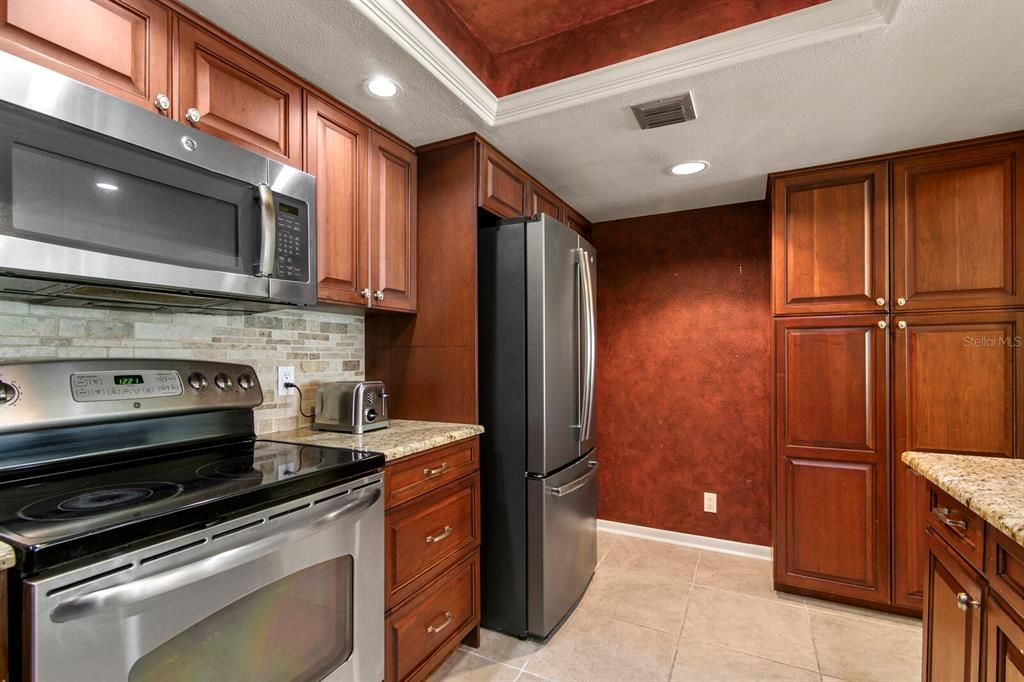 В аренду: $3,450 (2 спален, 2 ванн, 1392 Квадратных фут)