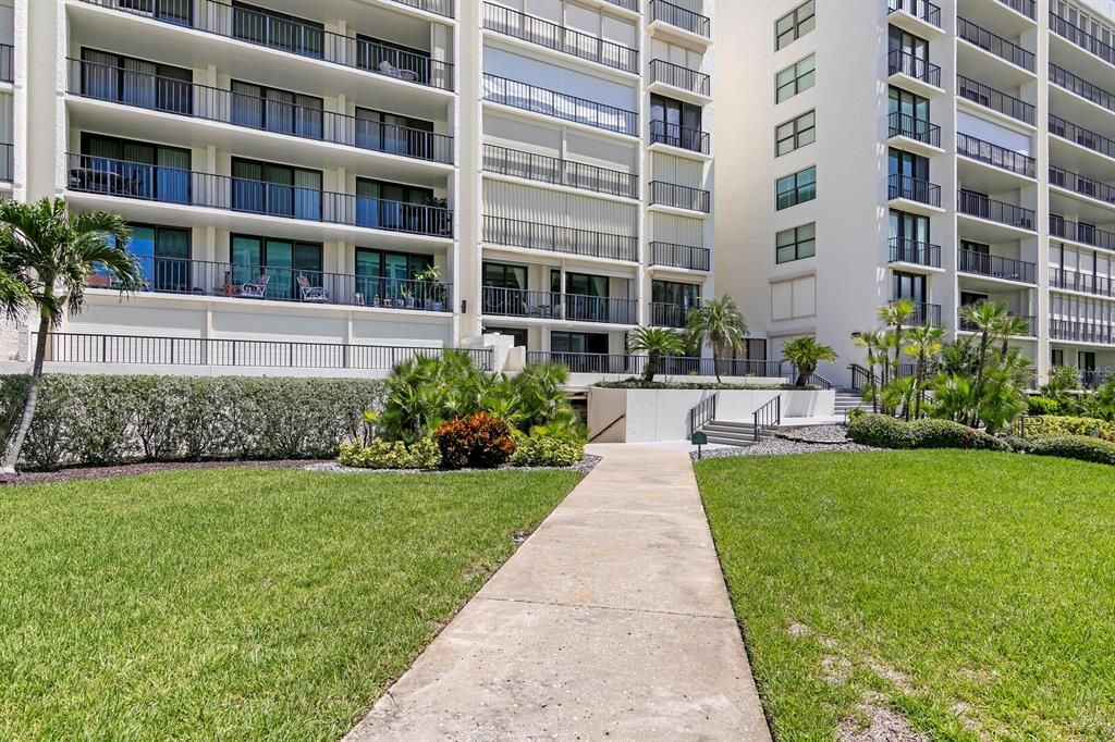 В аренду: $3,450 (2 спален, 2 ванн, 1392 Квадратных фут)
