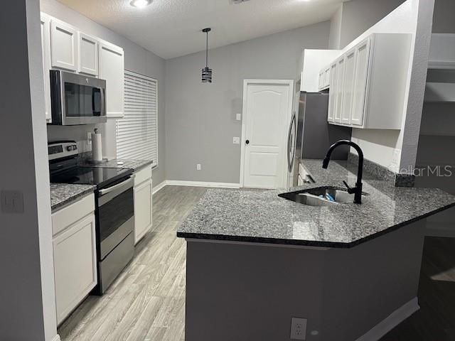 For Rent: $2,700 (3 beds, 2 baths, 1525 Square Feet)