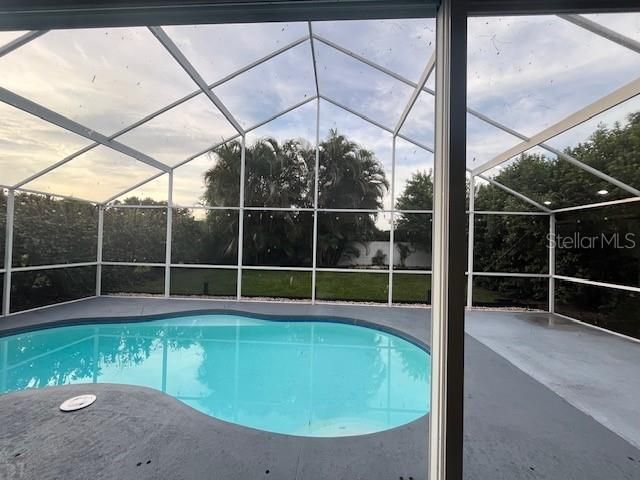 For Rent: $2,700 (3 beds, 2 baths, 1525 Square Feet)