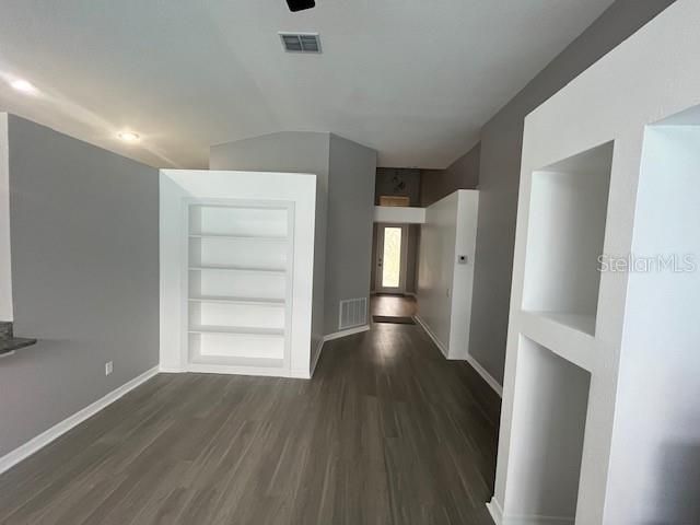 For Rent: $2,700 (3 beds, 2 baths, 1525 Square Feet)