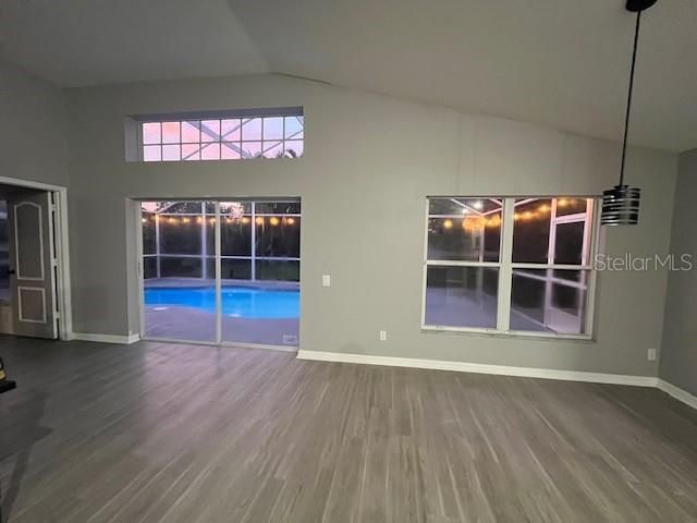 For Rent: $2,700 (3 beds, 2 baths, 1525 Square Feet)