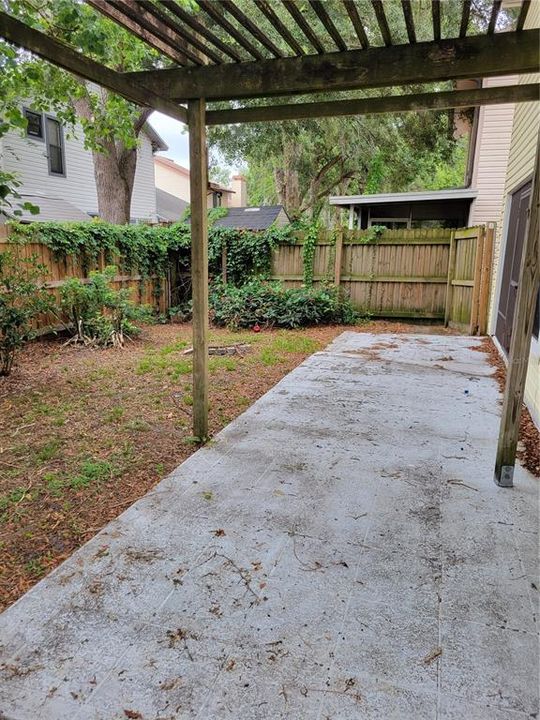 For Sale: $258,000 (3 beds, 2 baths, 1560 Square Feet)