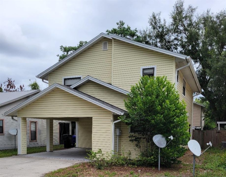 For Sale: $258,000 (3 beds, 2 baths, 1560 Square Feet)