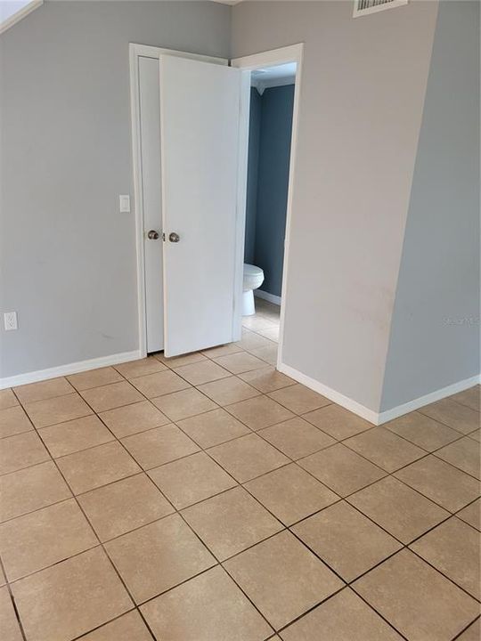 For Sale: $258,000 (3 beds, 2 baths, 1560 Square Feet)