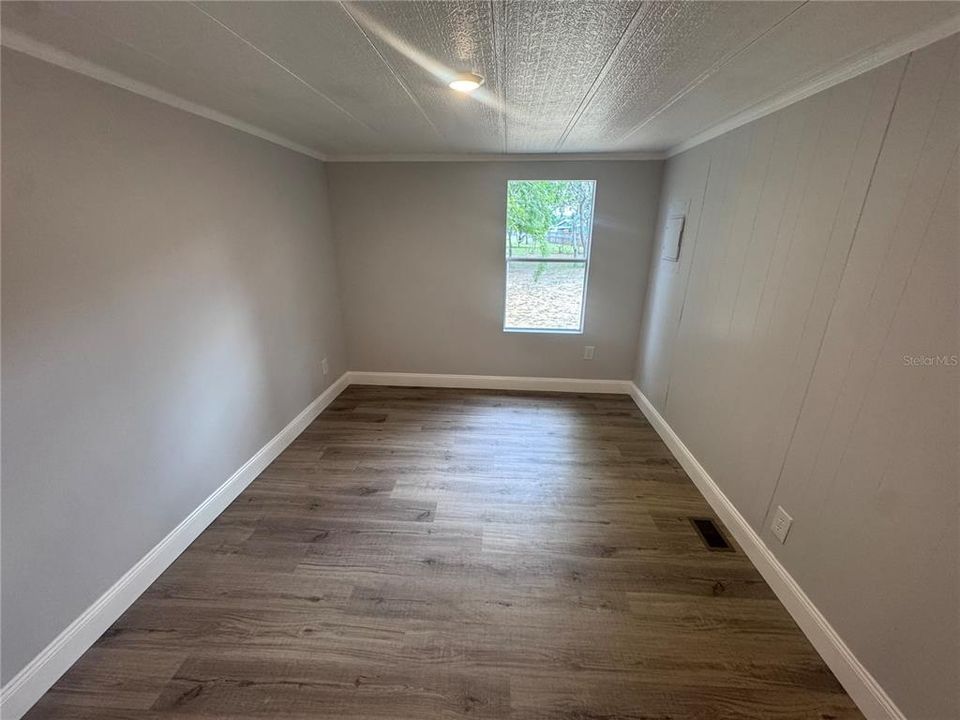 For Sale: $229,900 (3 beds, 2 baths, 1350 Square Feet)