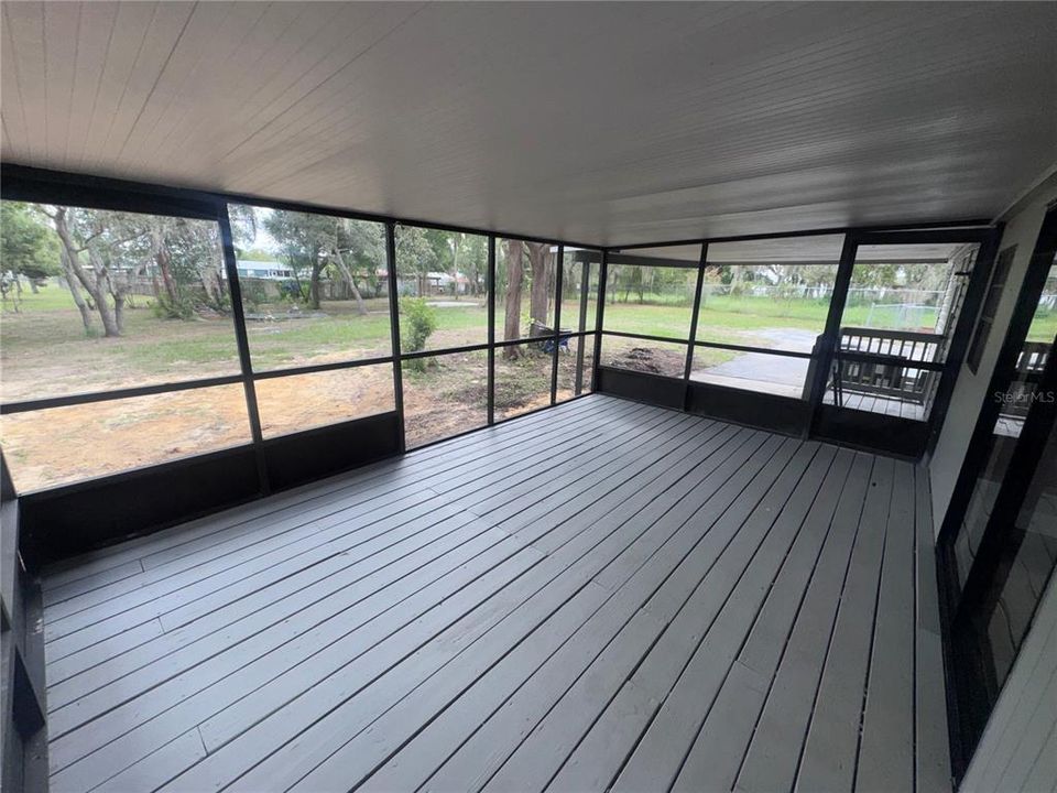 For Sale: $229,900 (3 beds, 2 baths, 1350 Square Feet)
