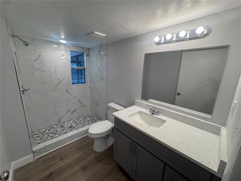 For Sale: $229,900 (3 beds, 2 baths, 1350 Square Feet)