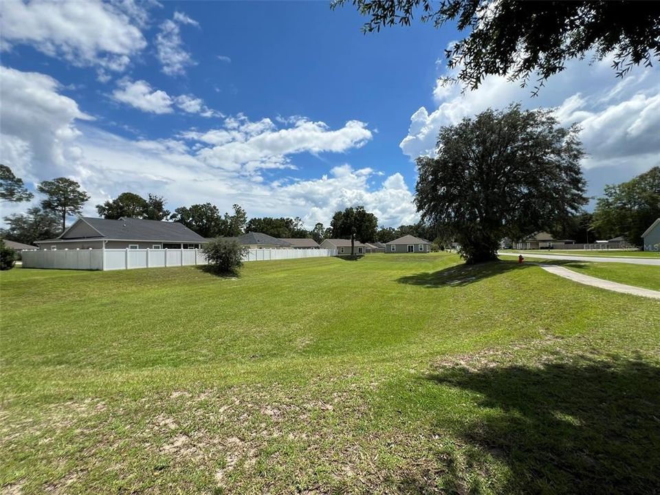 For Sale: $280,000 (3 beds, 2 baths, 1330 Square Feet)