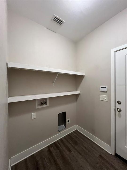 For Sale: $280,000 (3 beds, 2 baths, 1330 Square Feet)