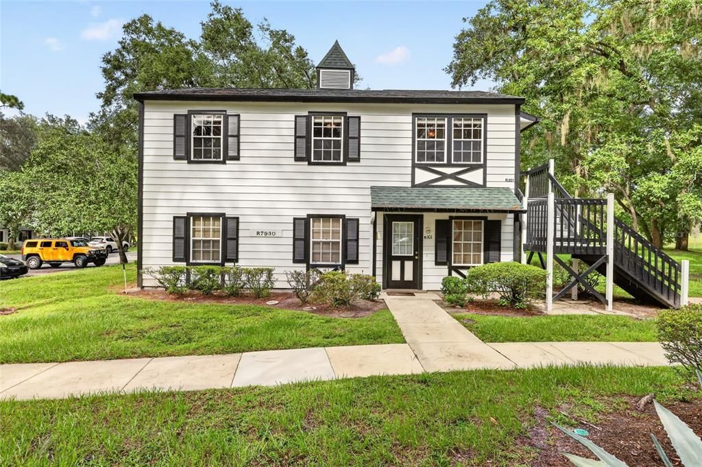 For Sale: $117,500 (2 beds, 2 baths, 840 Square Feet)
