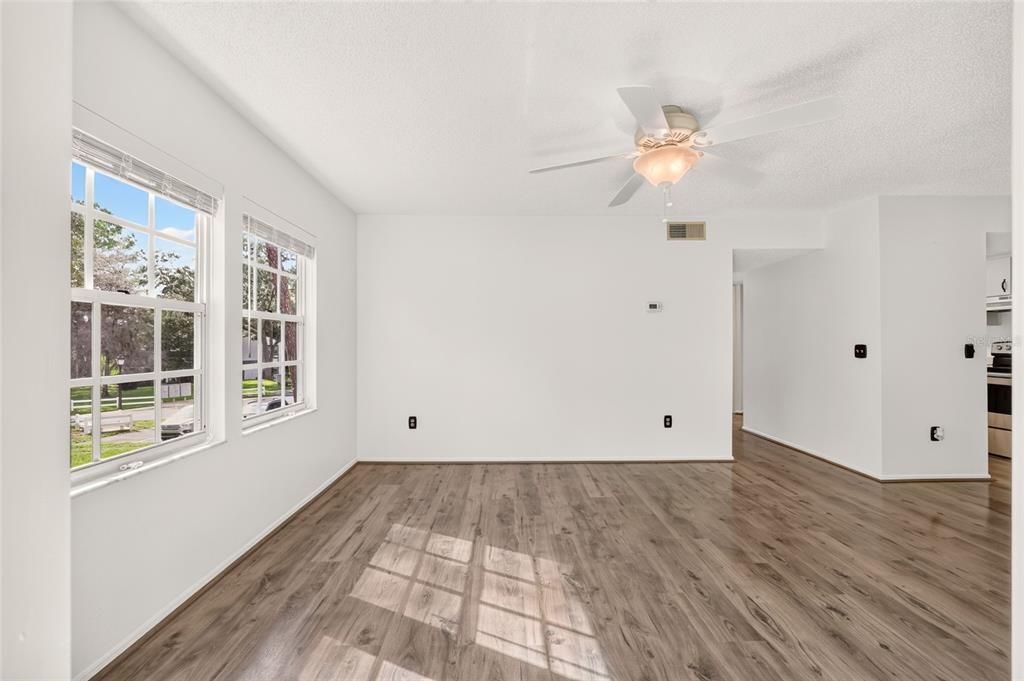 For Sale: $117,500 (2 beds, 2 baths, 840 Square Feet)