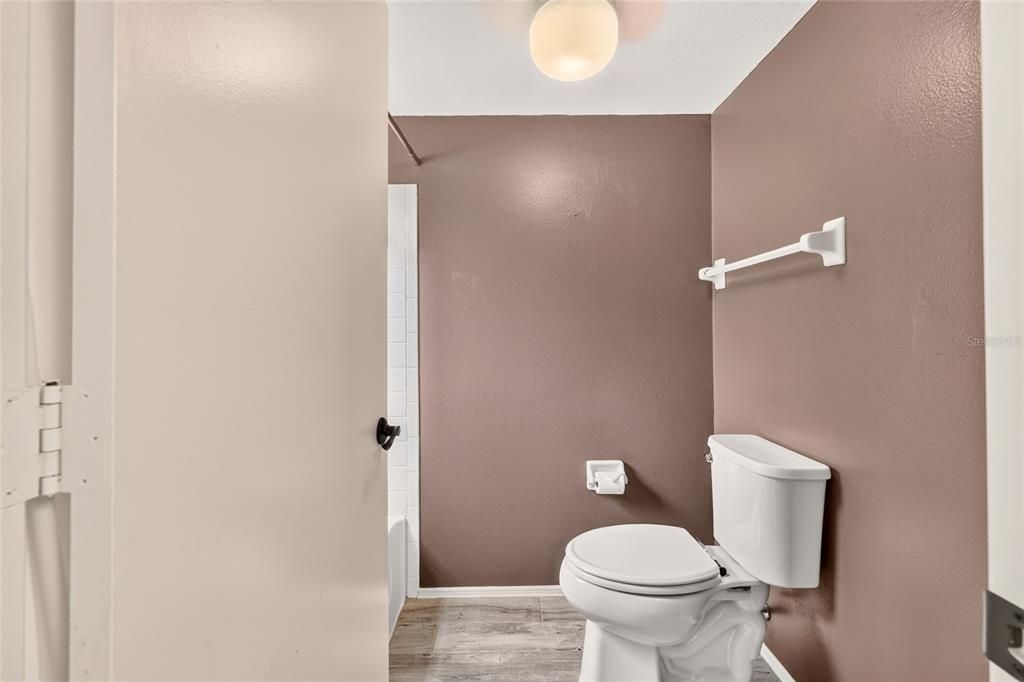 For Sale: $117,500 (2 beds, 2 baths, 840 Square Feet)