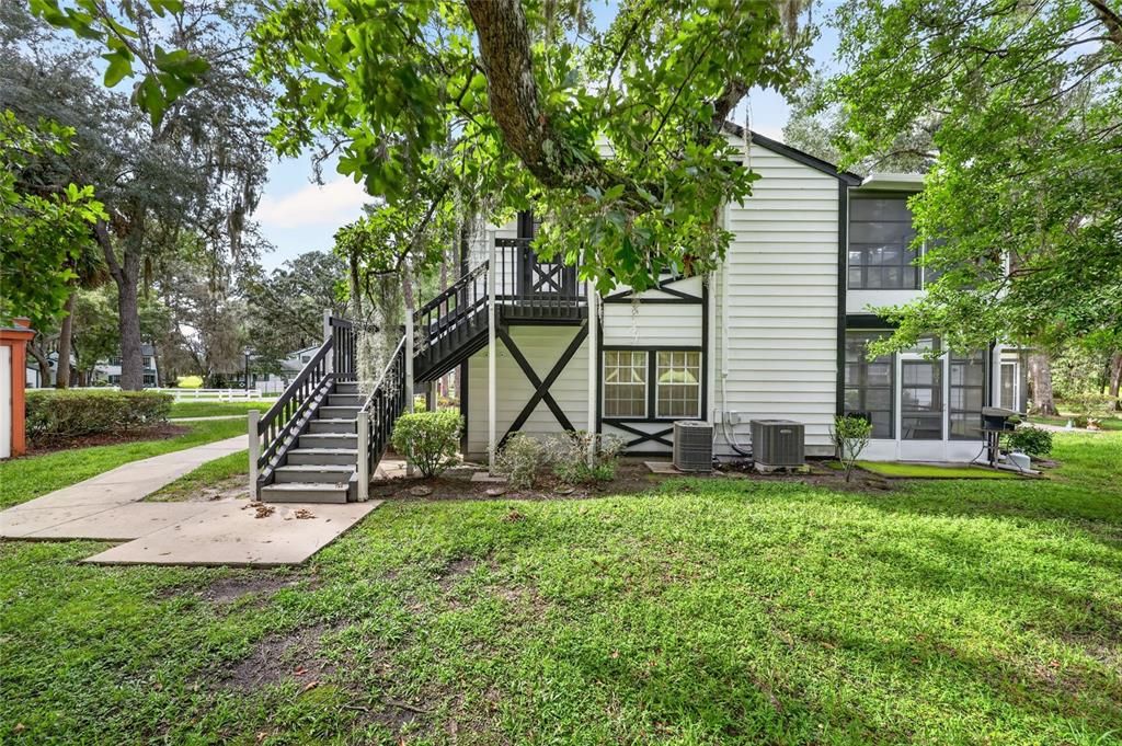 For Sale: $117,500 (2 beds, 2 baths, 840 Square Feet)
