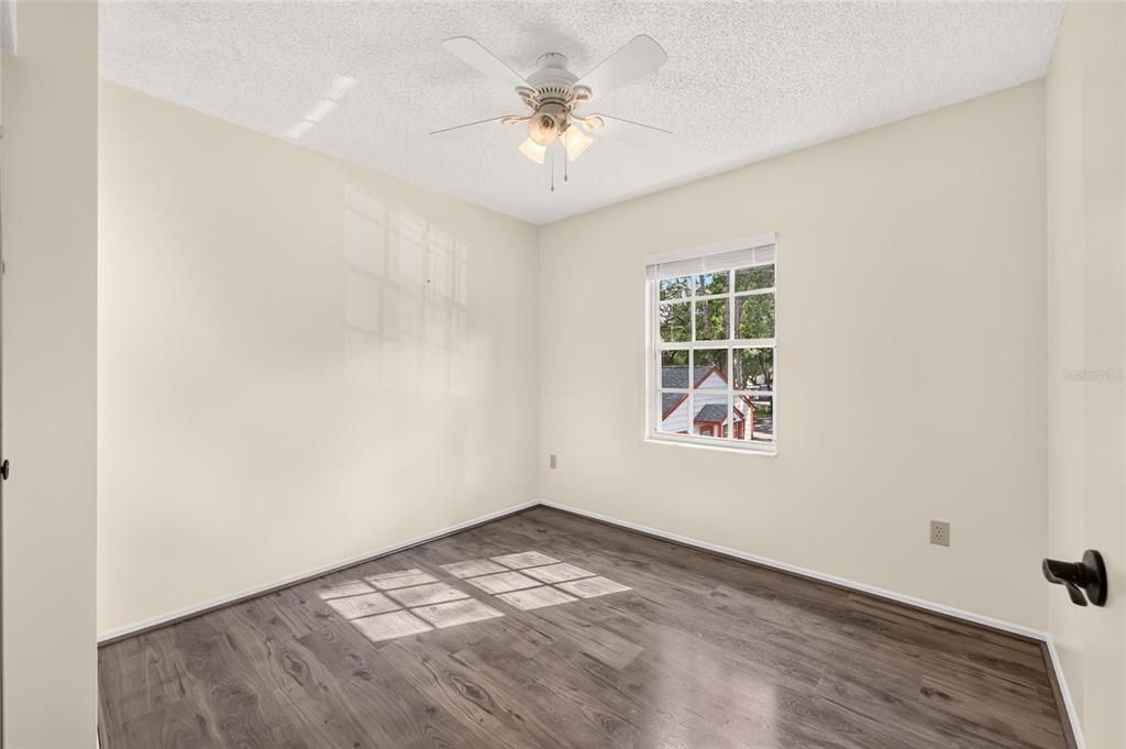 For Sale: $117,500 (2 beds, 2 baths, 840 Square Feet)